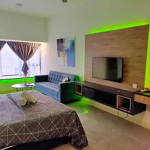  Apartment Imperio Bathtub At Town-near Jonker Street