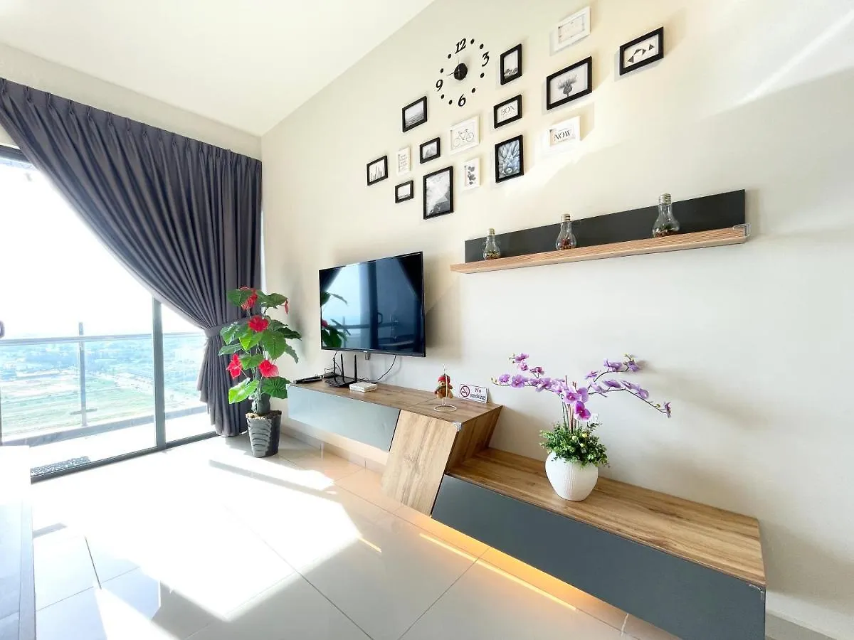 Atlantis Center Of Melaka 1B1B Max 6Pax With Big Pool And Sky Bridge Apartment Malaysia