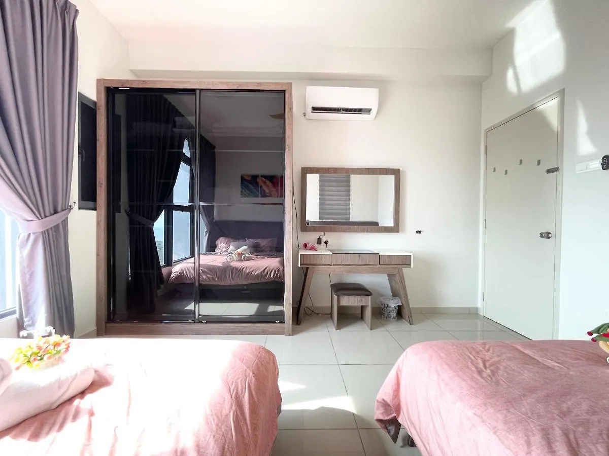 Apartament Atlantis Center Of Melaka 1B1B Max 6Pax With Big Pool And Sky Bridge